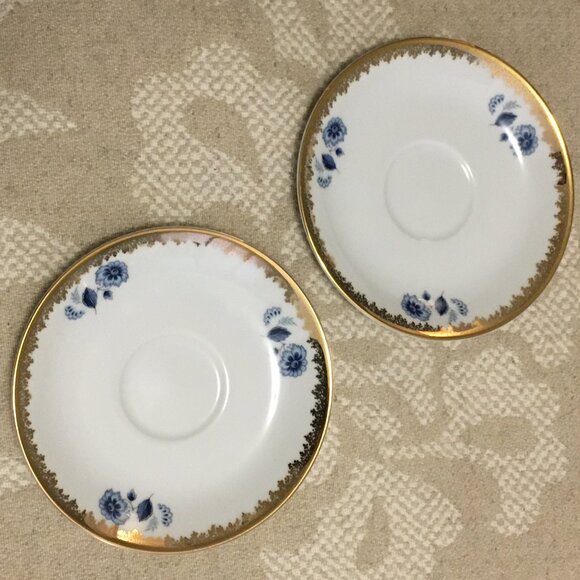 Two Delft Blue and Gold Porcelain Holland Teacup and Saucer Set - Picture 6 of 15